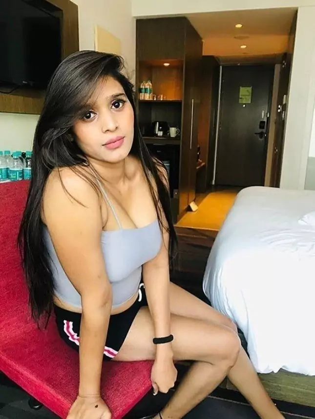 कॉल गर्ल्स सर्विस  मोमीनपुरा